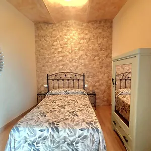 Apartamento La Plazuela, Casa Andaluza Con Patio., Montoro